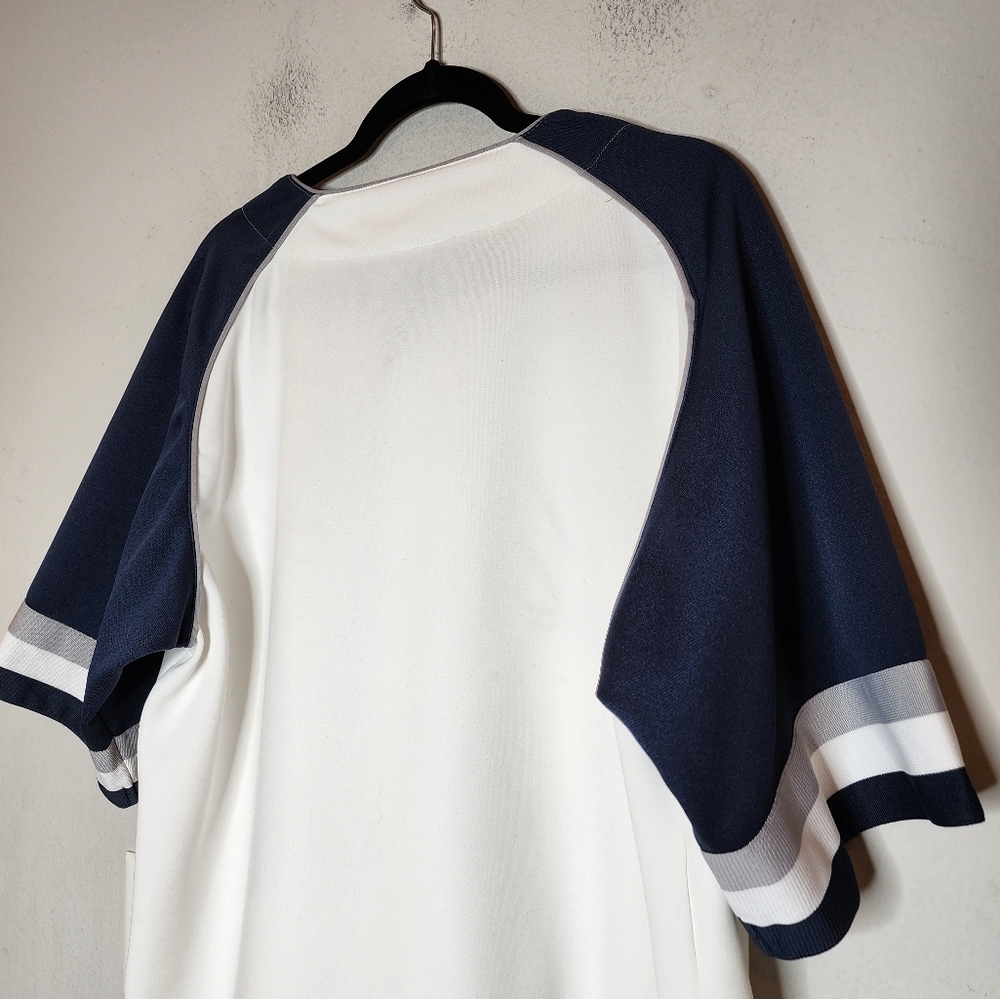 Yankees button down jersey 2XL. - Picture 15 of 16